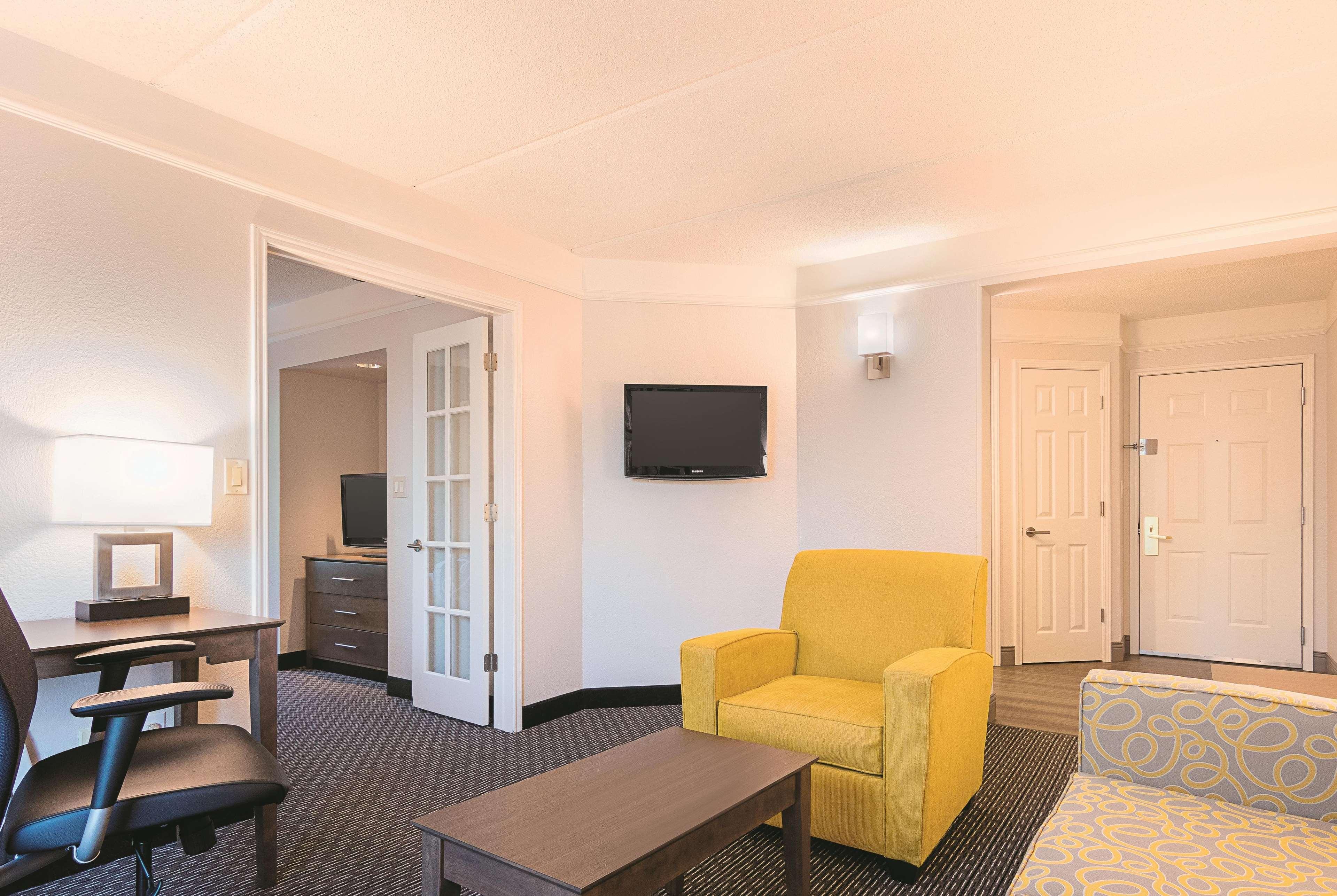 La Quinta By Wyndham Atlanta Conyers Hotel Екстериор снимка