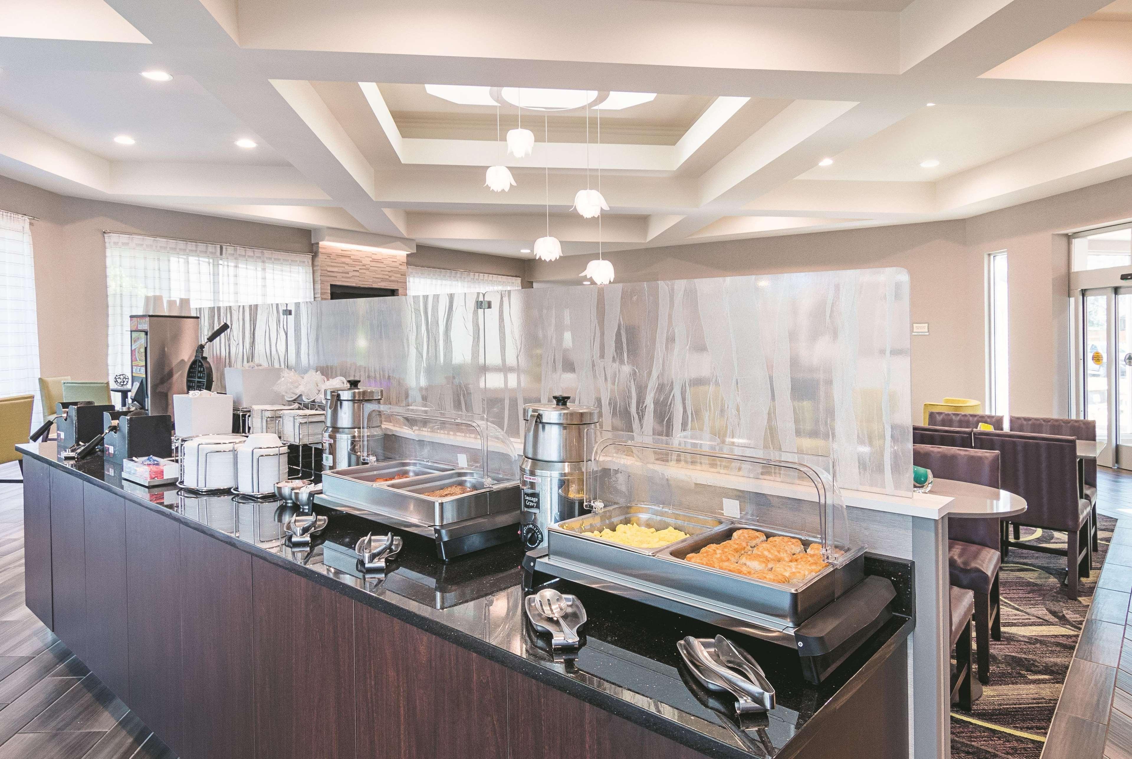 La Quinta By Wyndham Atlanta Conyers Hotel Екстериор снимка