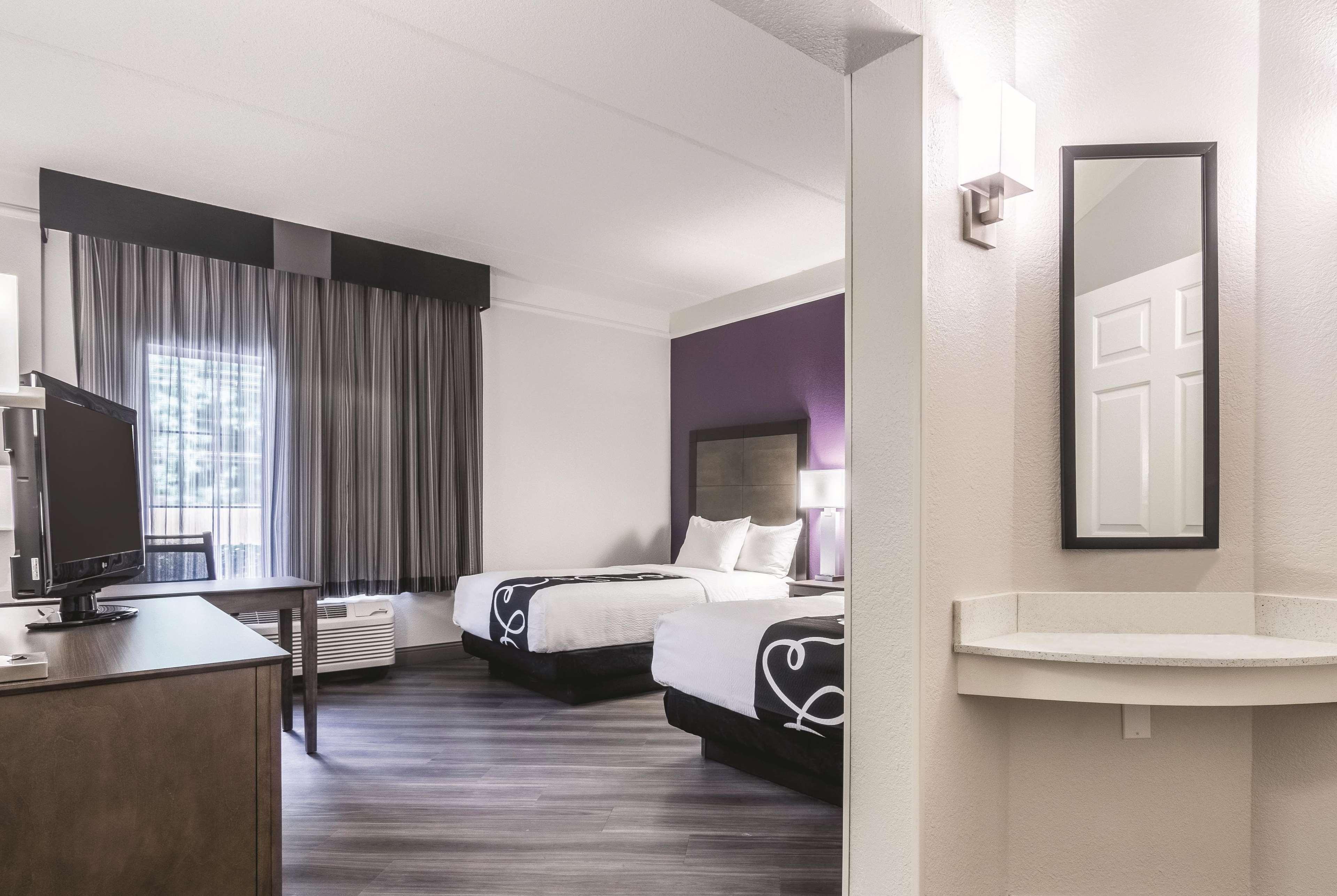 La Quinta By Wyndham Atlanta Conyers Hotel Екстериор снимка