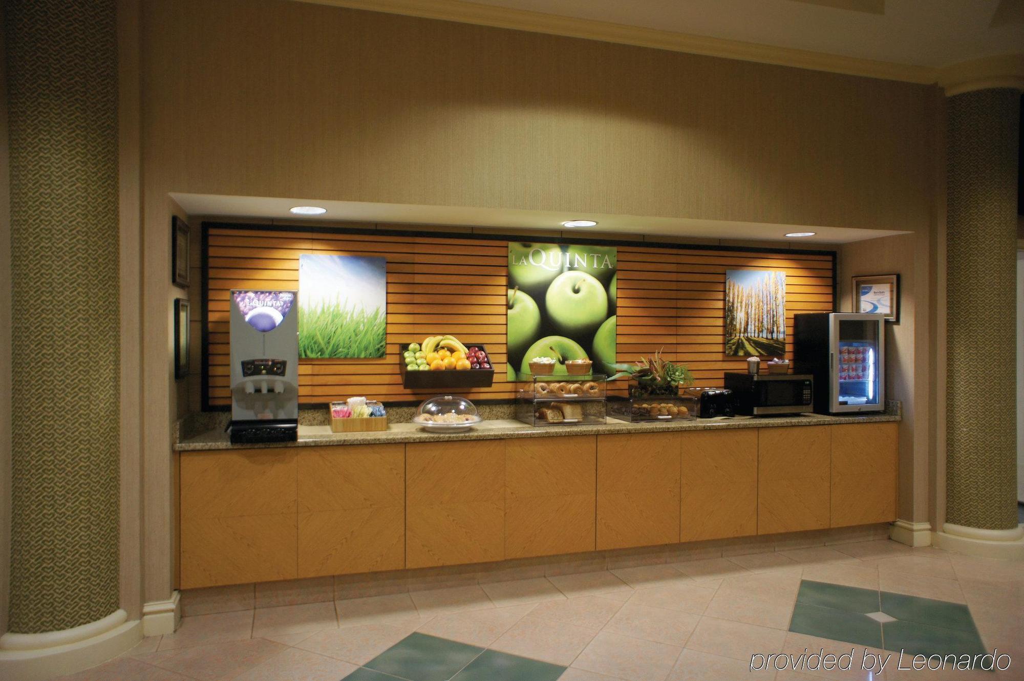 La Quinta By Wyndham Atlanta Conyers Hotel Екстериор снимка