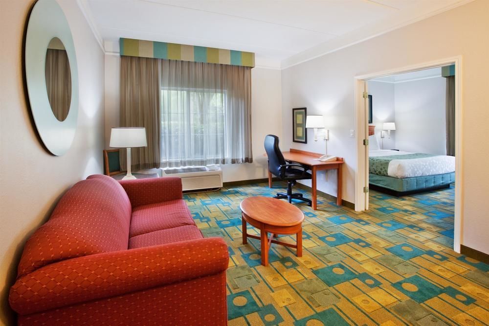 La Quinta By Wyndham Atlanta Conyers Hotel Екстериор снимка