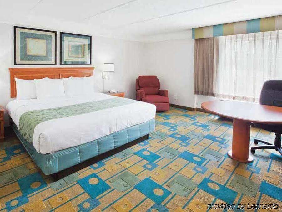 La Quinta By Wyndham Atlanta Conyers Hotel Екстериор снимка