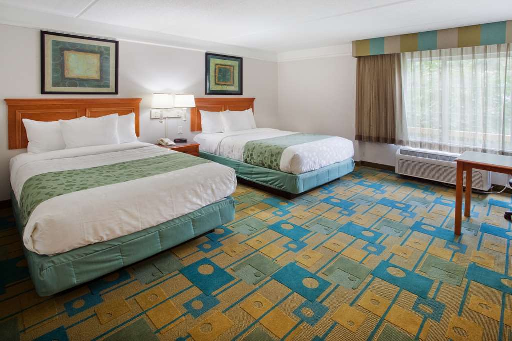 La Quinta By Wyndham Atlanta Conyers Hotel Стая снимка