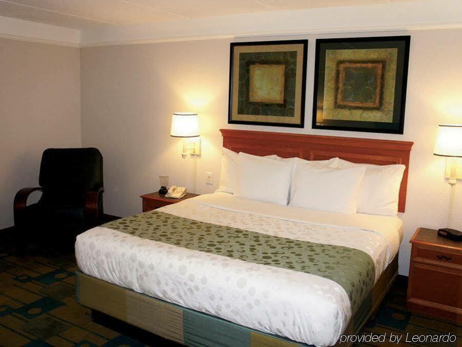 La Quinta By Wyndham Atlanta Conyers Hotel Екстериор снимка